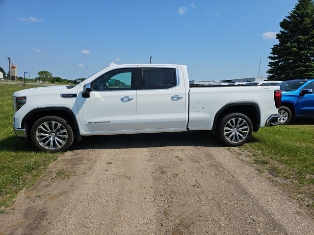 Used 2022 GMC Sierra 1500 SLT with VIN 1GTUUDEL3NZ500513 for sale in Fertile, Minnesota