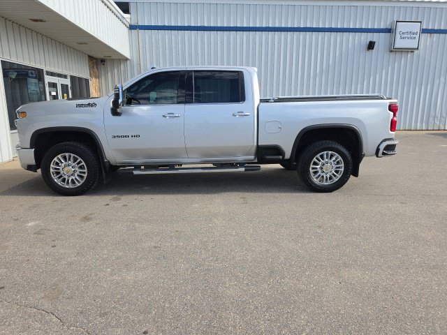 Used 2022 Chevrolet Silverado 3500HD High Country with VIN 1GC4YVE75NF199600 for sale in Fertile, Minnesota