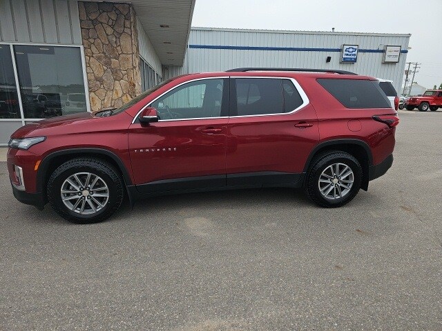 2022 Chevrolet Traverse photo 2