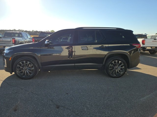 Used 2023 Chevrolet Traverse RS with VIN 1GNEVJKW8PJ238060 for sale in Fertile, Minnesota