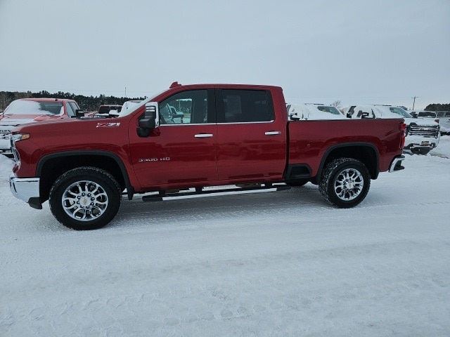 Used 2024 Chevrolet Silverado 3500HD LTZ with VIN 1GC4YUE74RF239035 for sale in Fertile, Minnesota