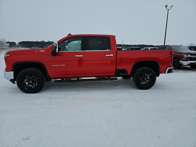 Used 2024 Chevrolet Silverado 3500HD LTZ with VIN 1GC4YUE76RF123934 for sale in Fertile, Minnesota