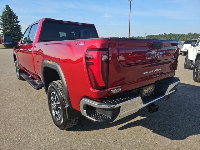 2024 Gmc Sierra HD SLT photo 3
