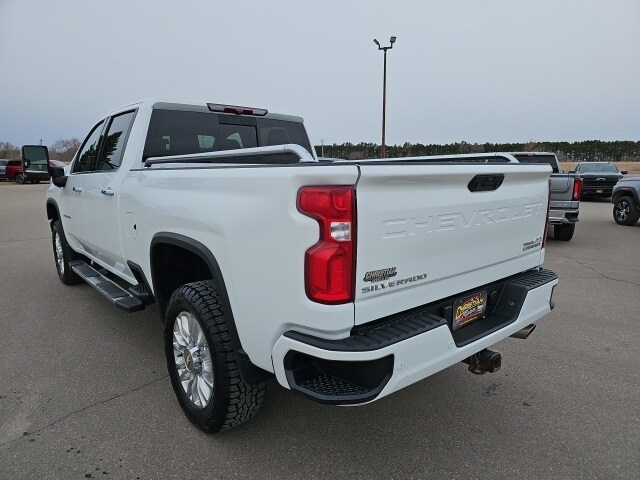 2021 Chevrolet Silverado 2500HD High Country photo 3