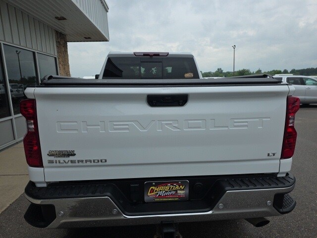 2024 Chevrolet Silverado 3500HD LT photo 3