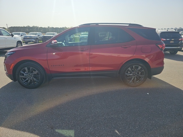 Used 2024 Chevrolet Equinox RS with VIN 3GNAXWEG9RS104704 for sale in Fertile, Minnesota