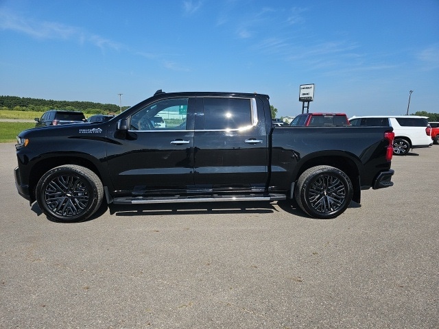 Used 2019 Chevrolet Silverado 1500 High Country with VIN 3GCUYHEL0KG274650 for sale in Fertile, Minnesota