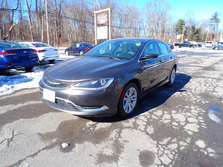 2016 Chrysler 200 Limited Sedan