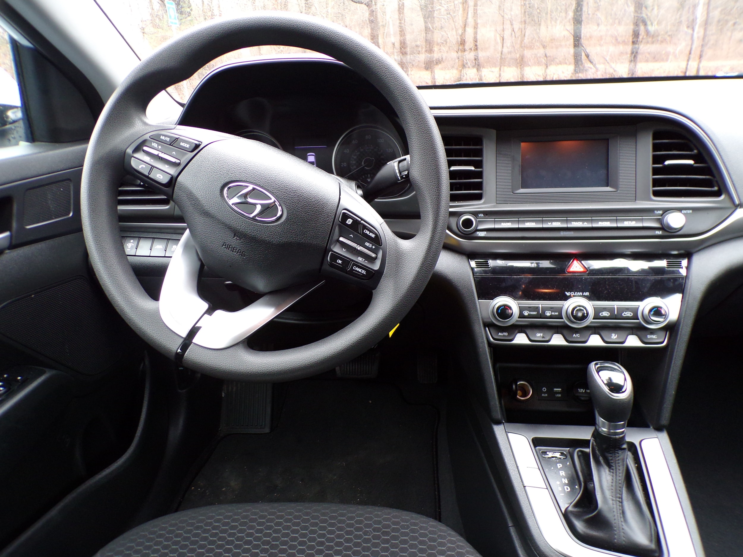 2020 Hyundai Elantra SE - Photo 13