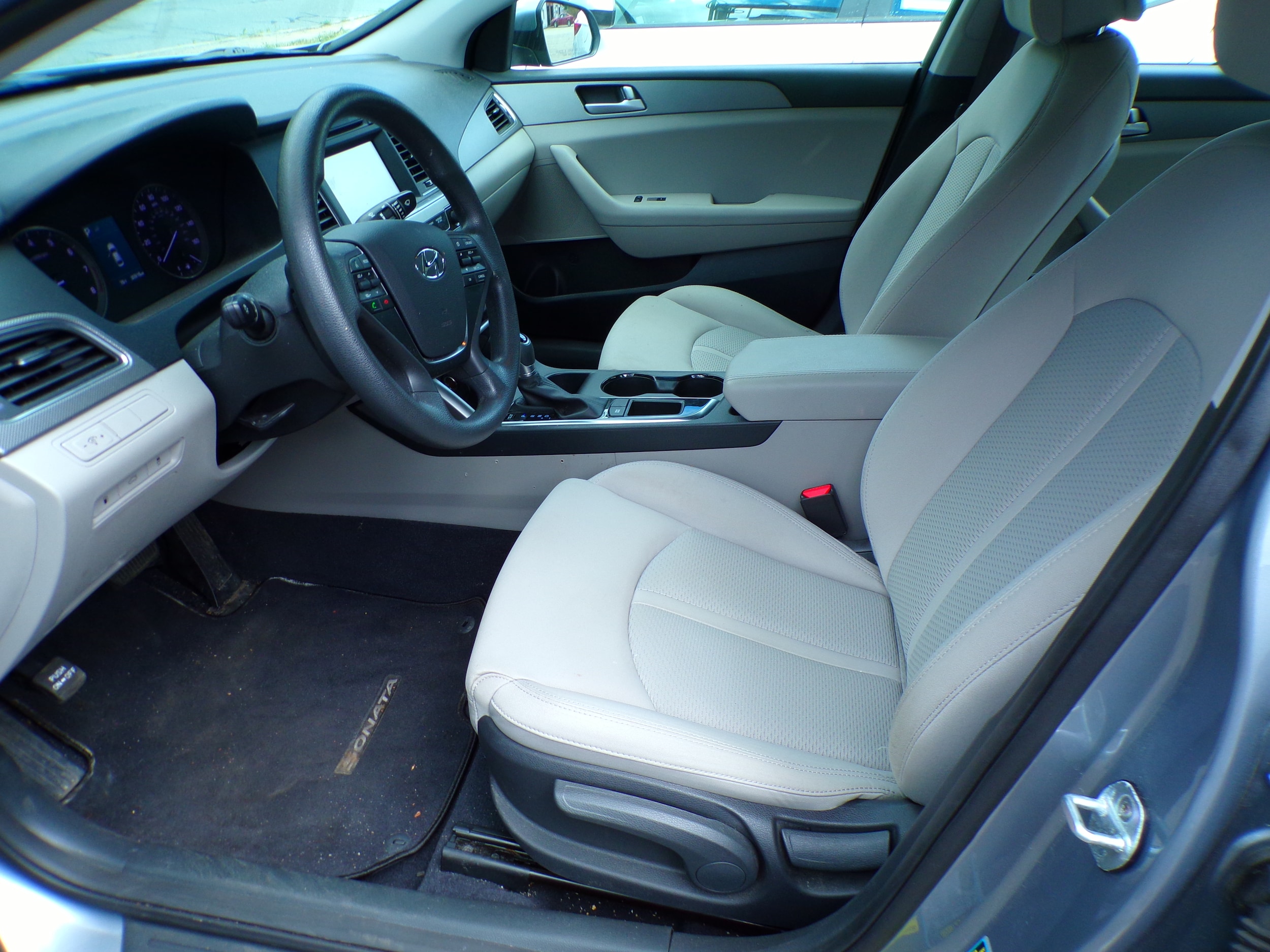 2016 Hyundai Sonata SE - Photo 16