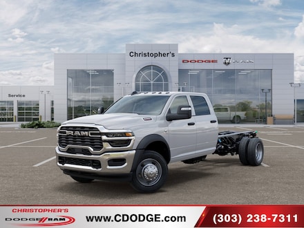 2026 Ram 5500 Chassis Cab TRADESMAN  CREW  4X4 84' CA Pickup
