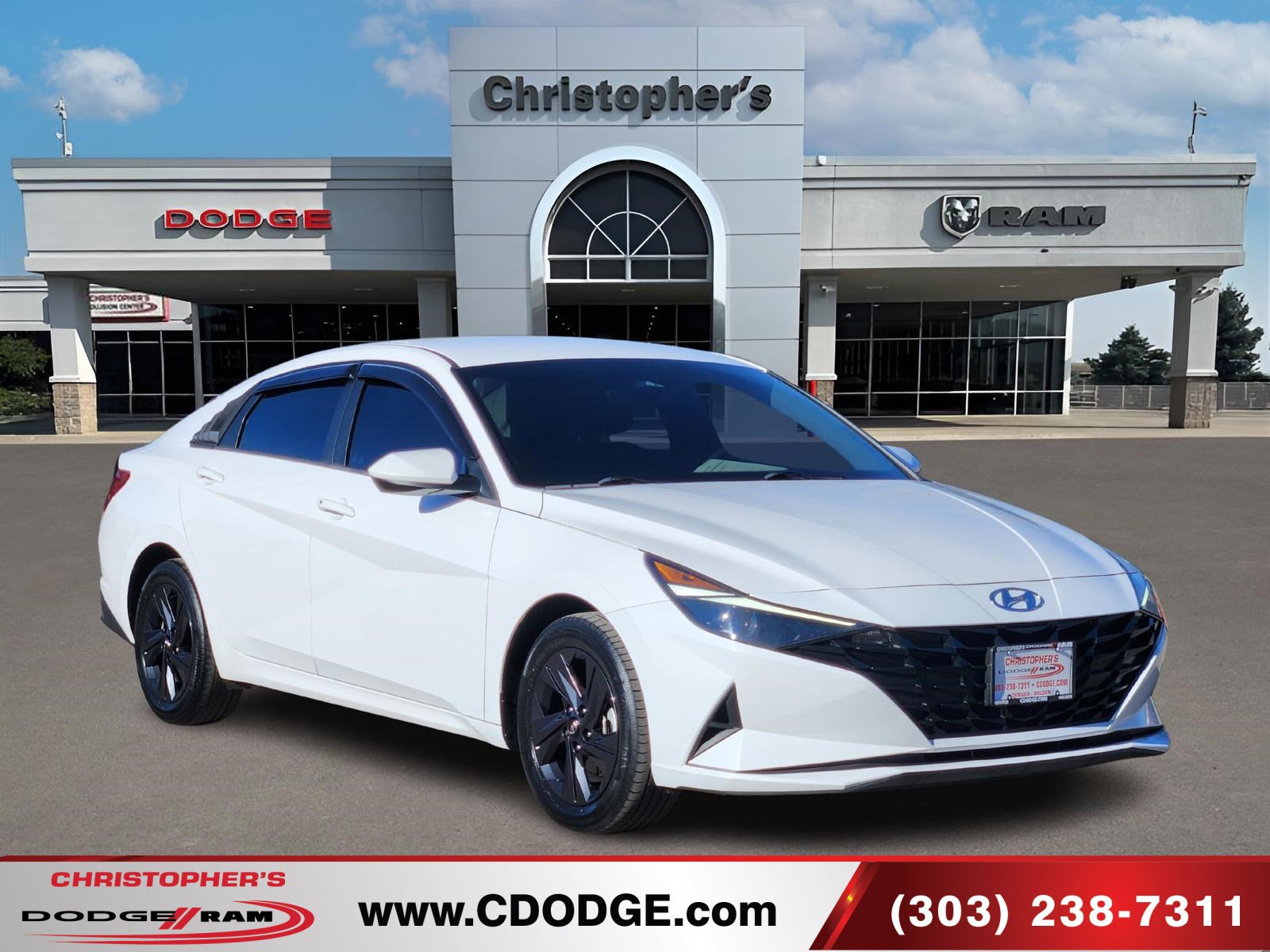 2023 Hyundai Elantra SEL's photo