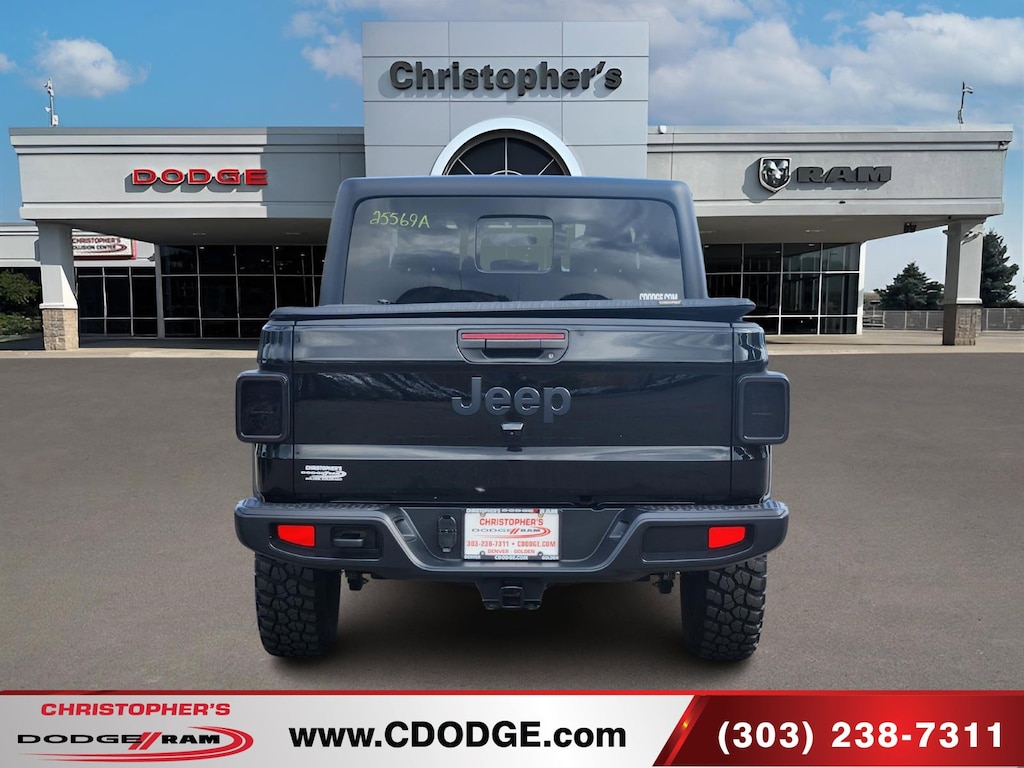 Used 2021 Jeep Gladiator Sport Truck Crew Cab
