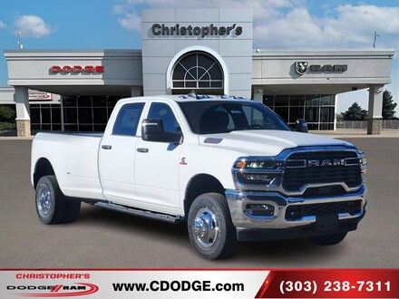 2026 Ram 3500 TRADESMAN CREW CAB 4X4 8' BOX Pickup