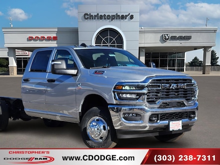 2026 Ram 3500 Chassis Cab TRADESMAN CREW   4X4 60' CA Pickup