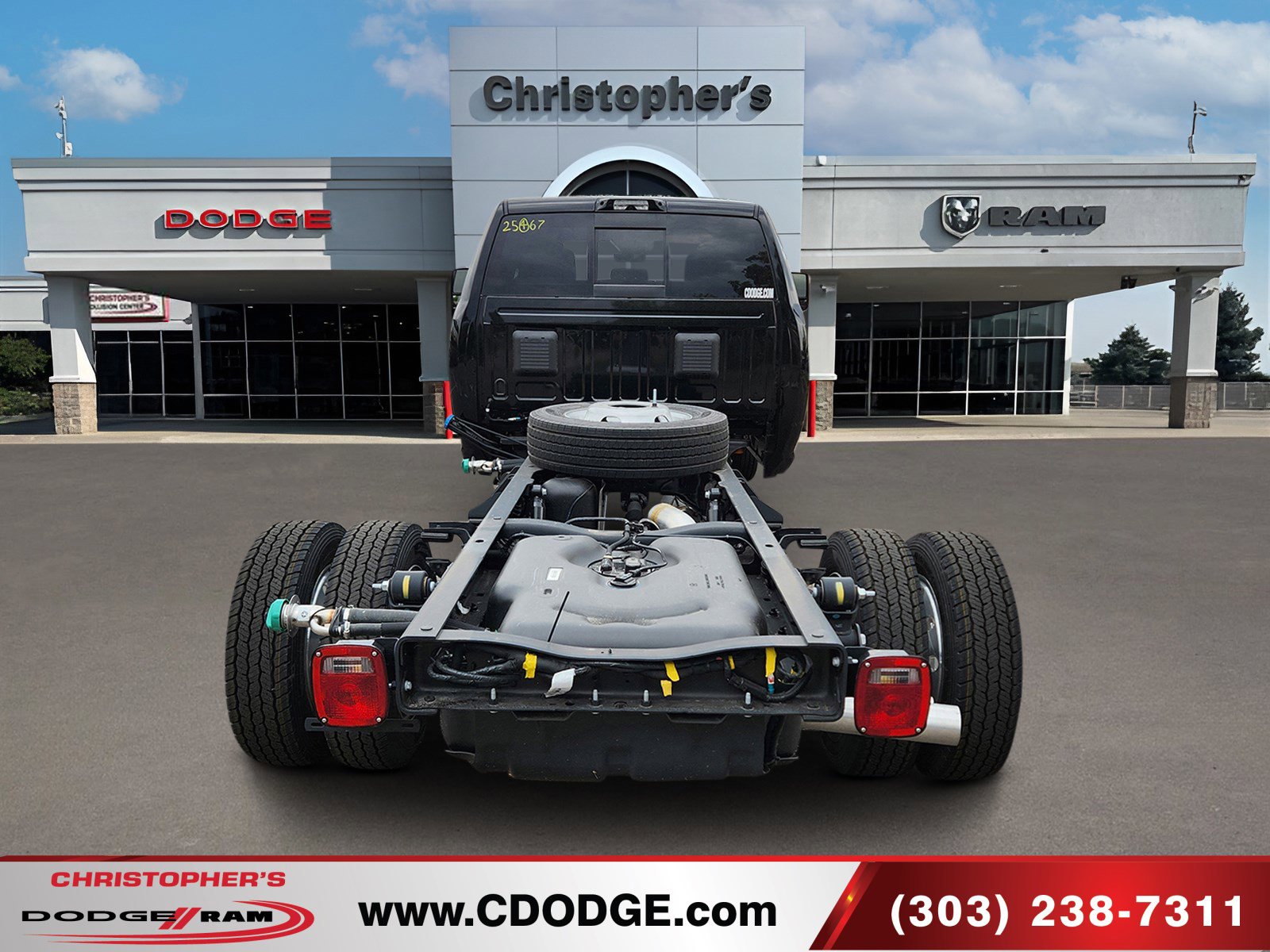 2025 Ram 5500 photo 4