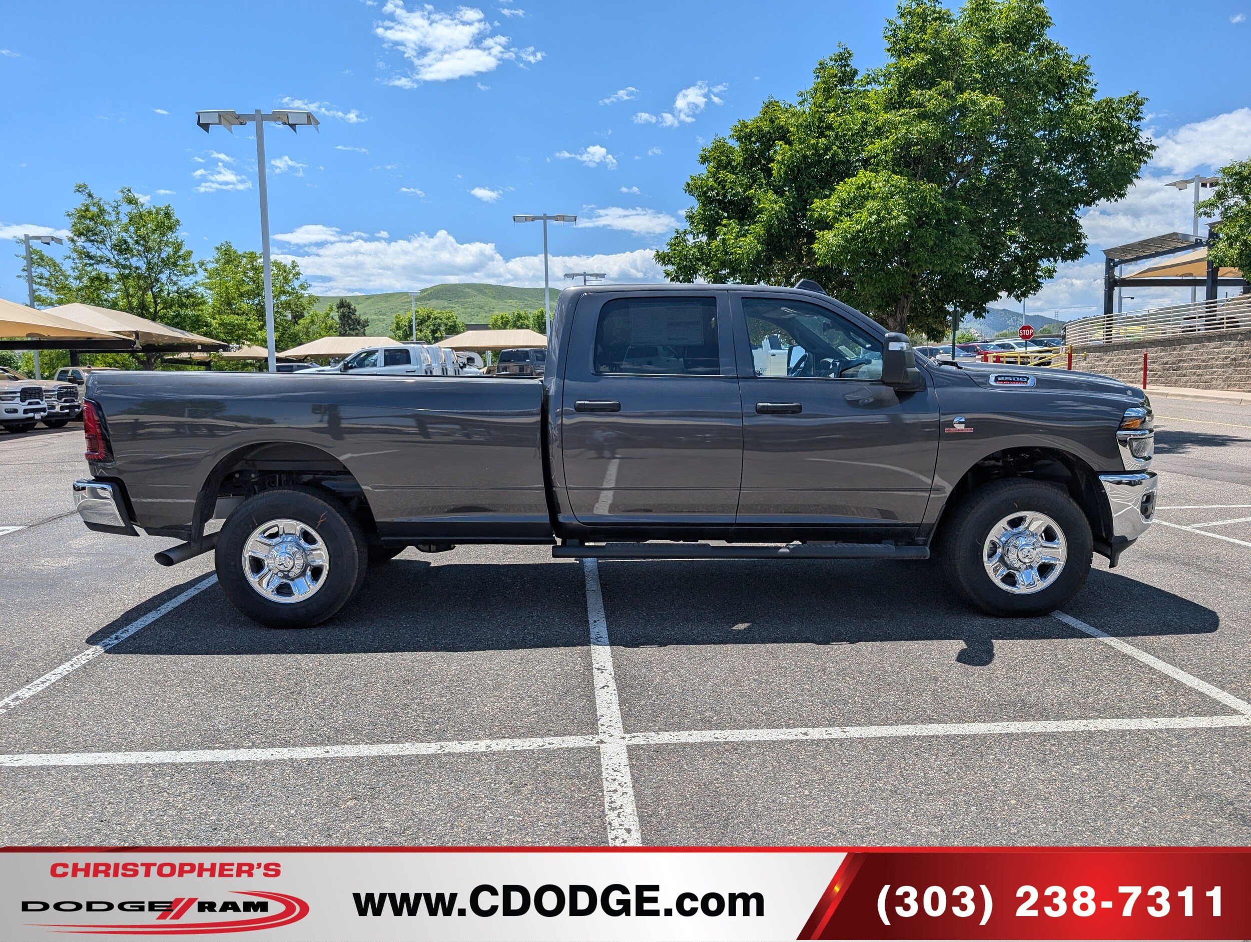 2025 Ram 2500 Tradesman photo 2