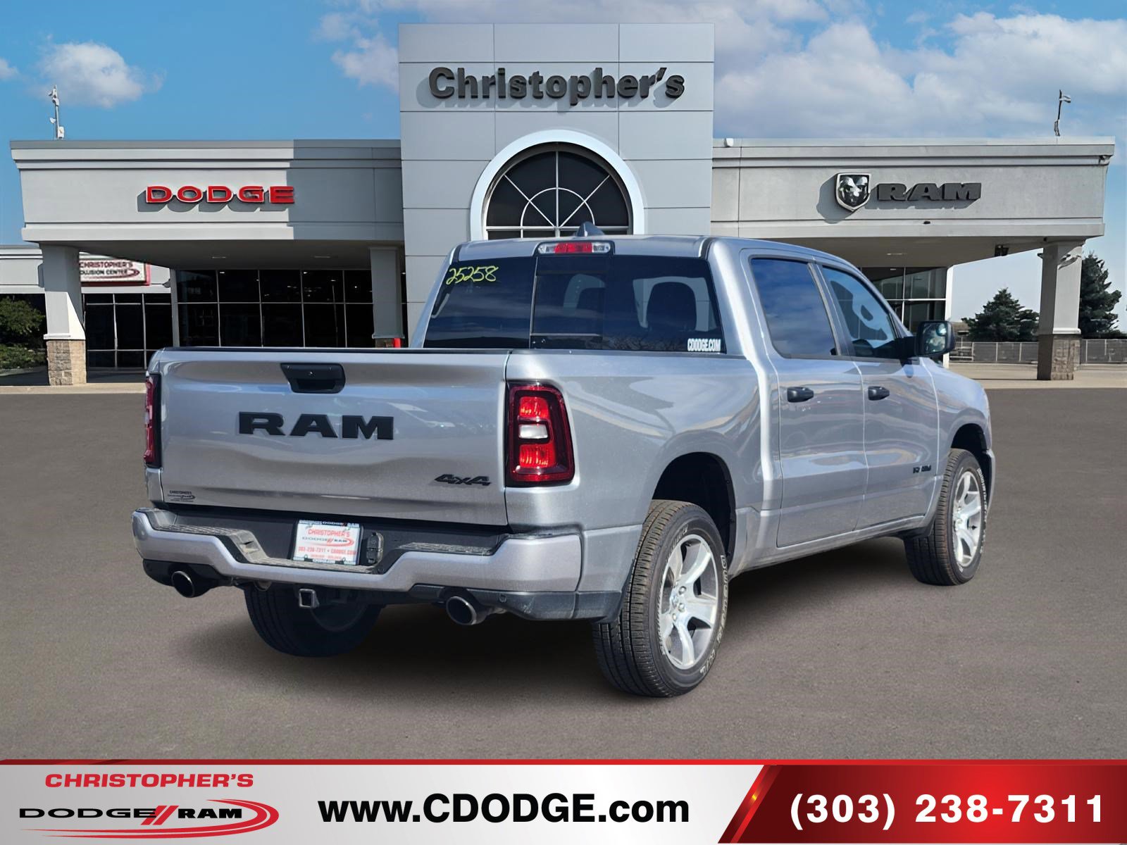 2025 Ram 1500 Tradesman photo 2