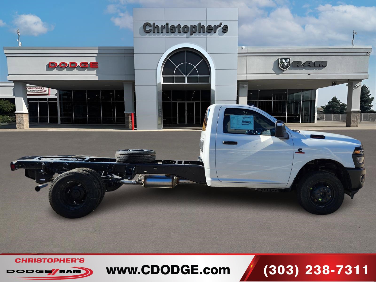 2026 Ram 3500 Tradesman photo 2