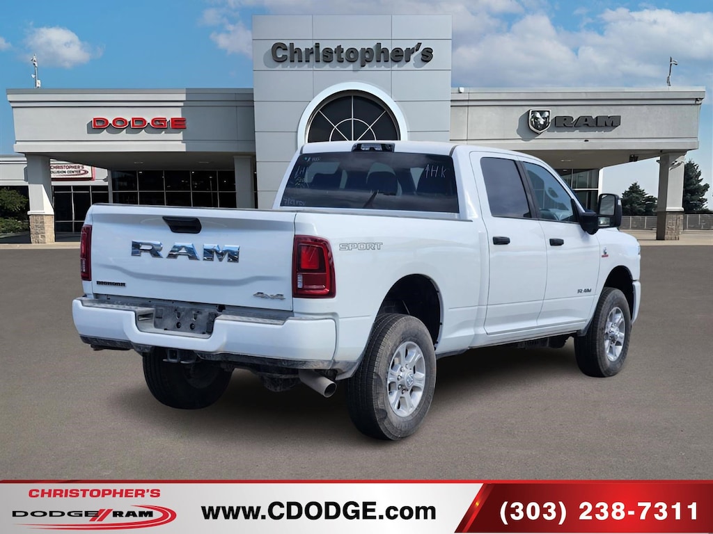 New 2025 Ram 2500 BIG HORN CREW CAB 4X4 6'4 BOX Pickup