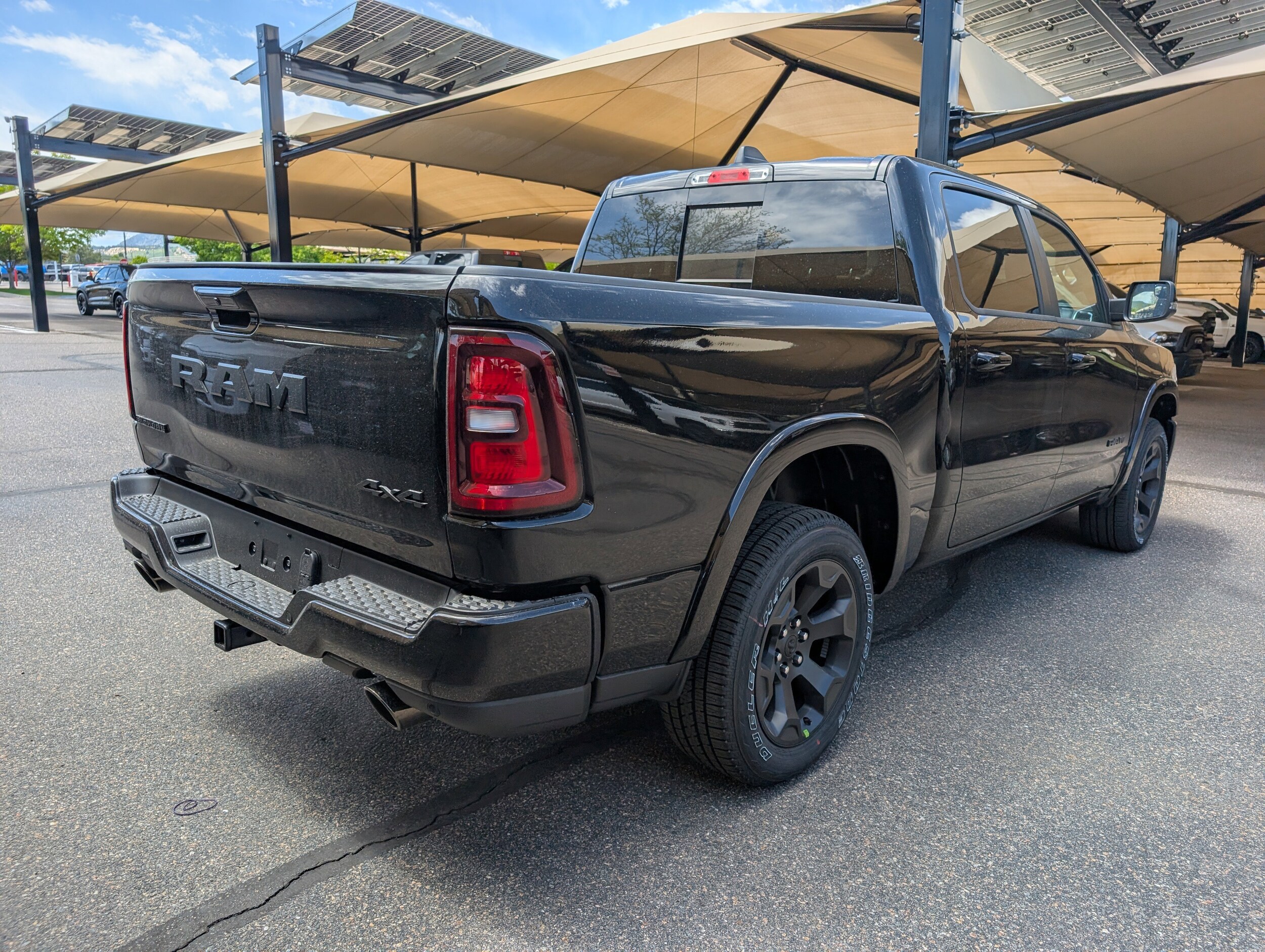 2025 Ram 1500 Big Horn photo 3