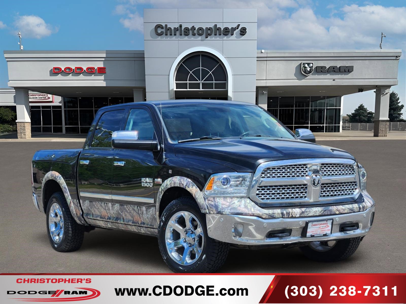2017 RAM 1500 Laramie 4x4 Crew Cab 5'7's photo