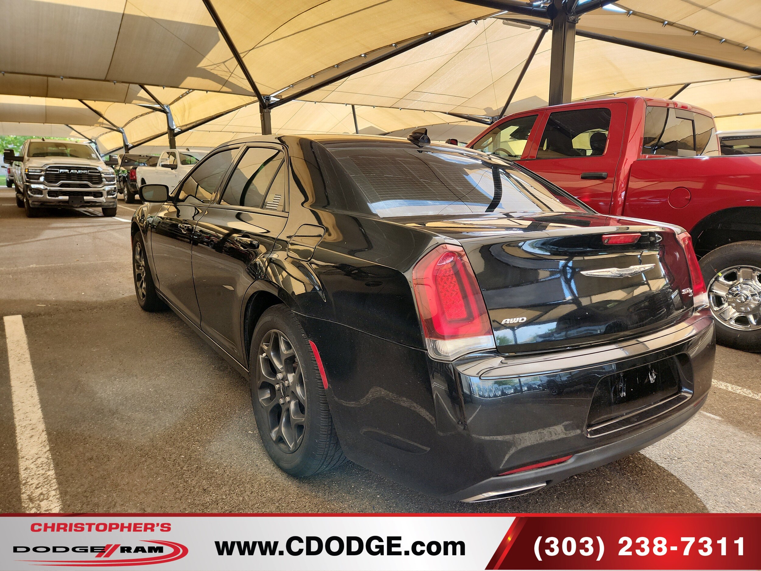 2018 Chrysler 300 photo 3
