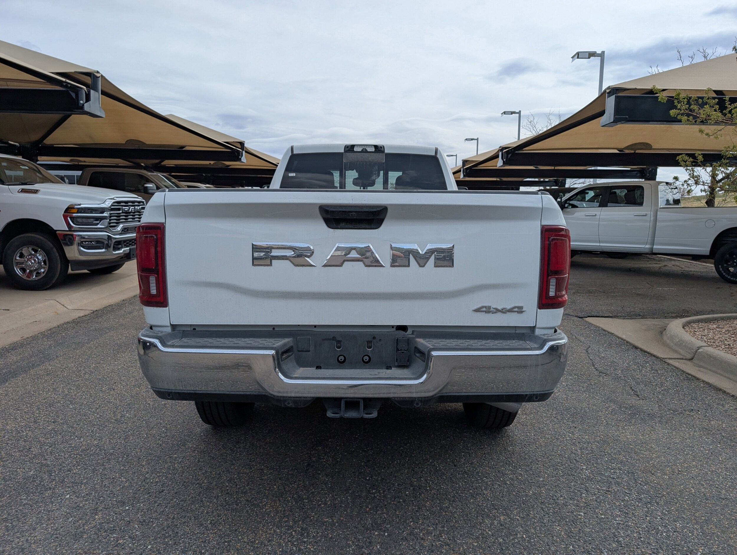 2025 Ram 3500 Tradesman photo 4