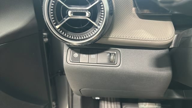 2027 Chevrolet Equinox LT - Photo 12