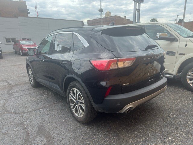 2021 Ford Escape SEL photo 2