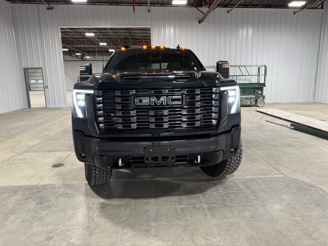 2025 Gmc Sierra 3500 HD Denali Ultimate photo 2