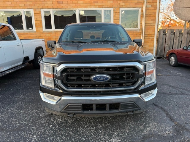 2022 Ford F-150 XLT photo 2