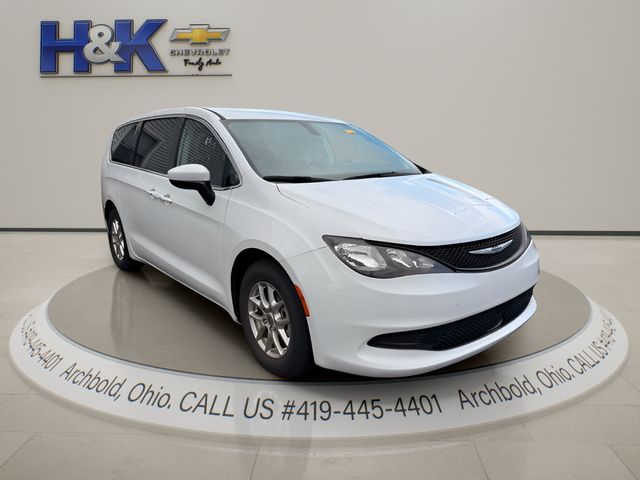 2022 Chrysler Voyager