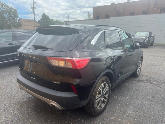 2021 Ford Escape SEL photo 3