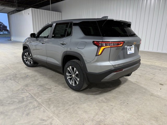 2026 Chevrolet Equinox photo 3