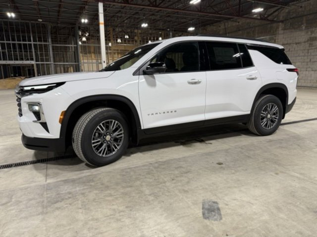 2026 Chevrolet Traverse photo 3