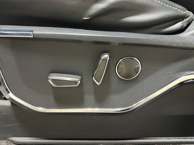 2022 Ford F-150 Lariat - Photo 9