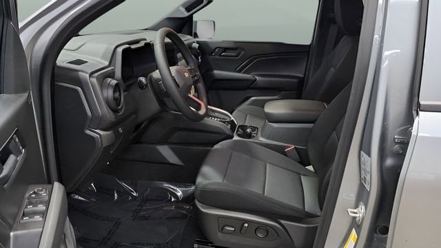2026 Chevrolet Colorado Work Truck - Photo 8