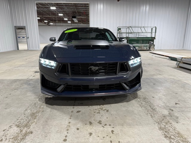 2024 Ford Mustang Dark Horse photo 2