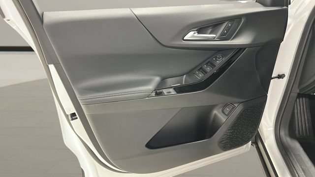 2026 Chevrolet Equinox LT - Photo 9
