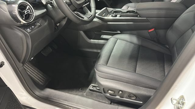 2026 Chevrolet Equinox LT - Photo 8
