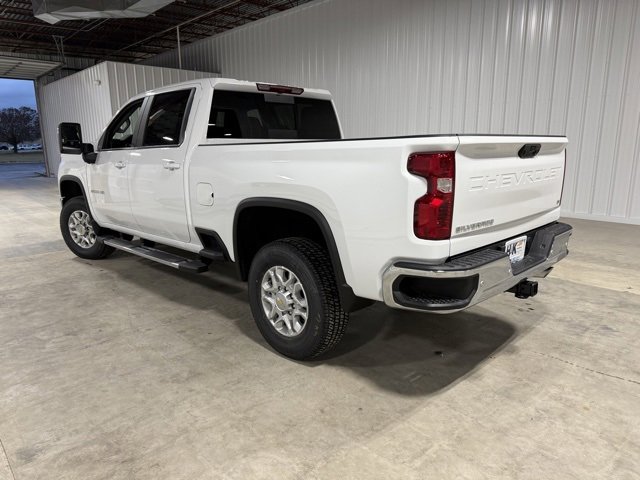 2026 Chevrolet Silverado 2500HD photo 3