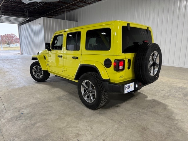 2023 Jeep Wrangler Sahara photo 4