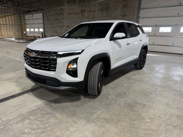 2026 Chevrolet Equinox LT photo 3
