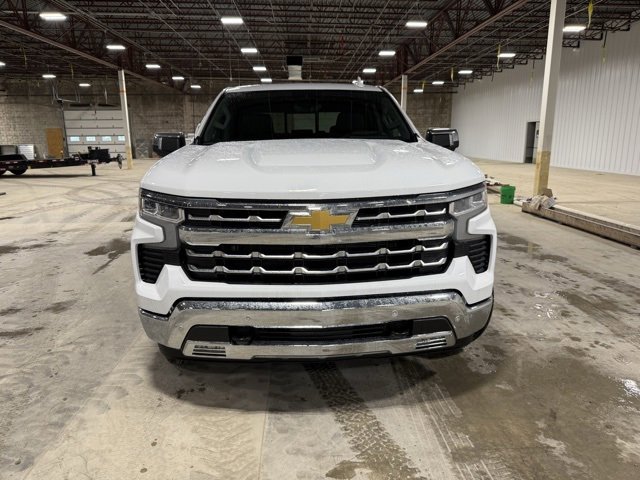 2025 Chevrolet Silverado 1500 LTZ photo 2