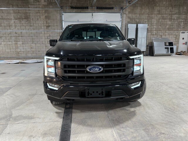 2023 Ford F-150 Lariat photo 2