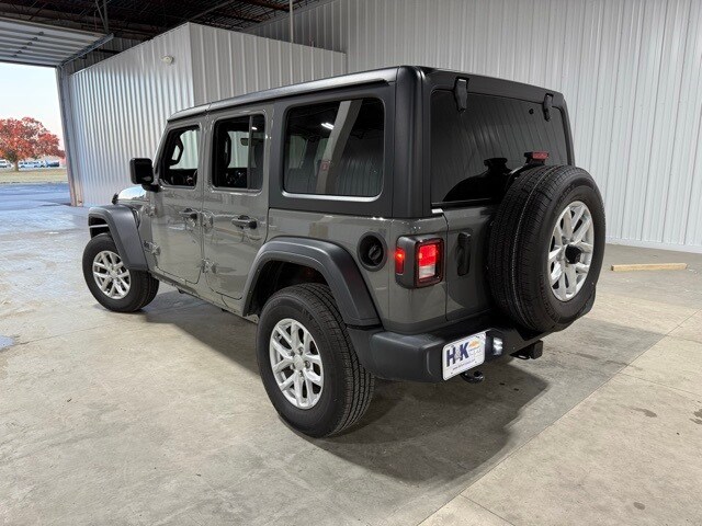 2023 Jeep Wrangler Sport S photo 4