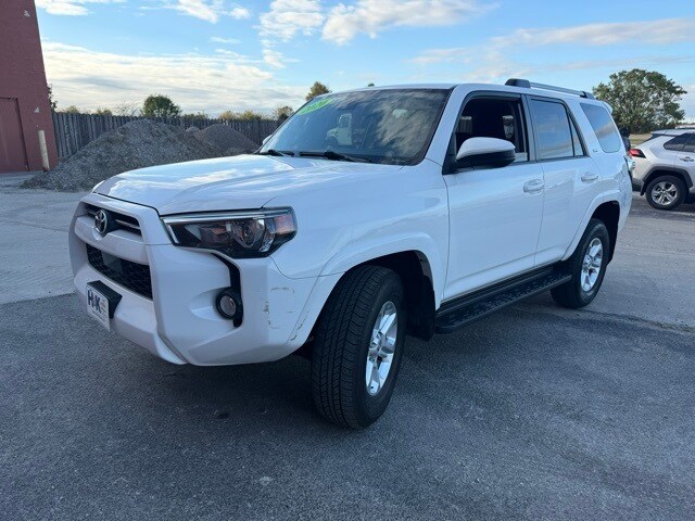 2020 Toyota 4Runner SR5 photo 3