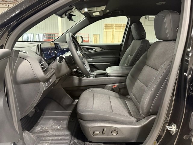 2026 Chevrolet Traverse photo 4