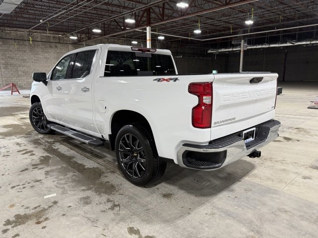 2025 Chevrolet Silverado 1500 LTZ photo 4